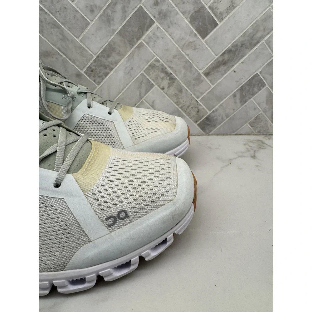 On Cloud Cloudflow Running Shoes Womens 8.5 Aloe White Mesh Athletic Sneakers